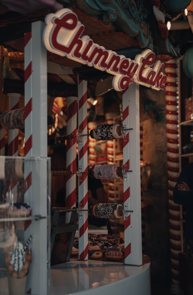 Chimney Cake shop.
