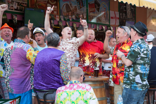 Setting the tone for a legendary celebration. Hawaii themed stag do party.