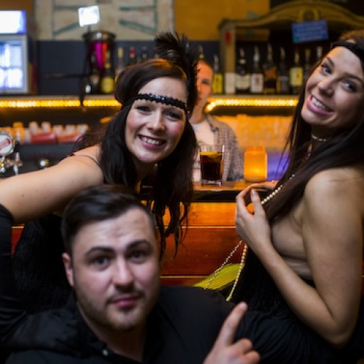 Budapest-Guided Pub Crawl - VIP's by night-4