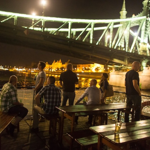 Budapest-Private Cruise - 2 hours Booze Cruise-1