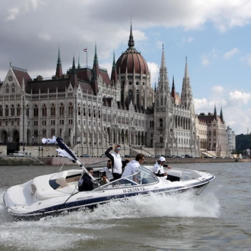 Budapest-Speedboat - Cruise-4