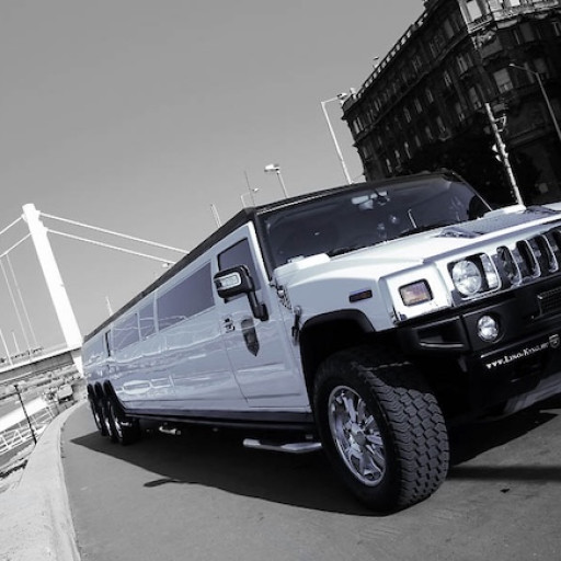 Budapest-Airport Limo - Hummer XXL-4