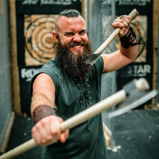 Budapest-Axe Throwing-3