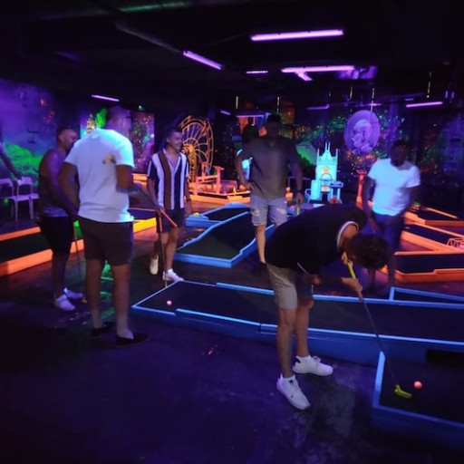 Prague-Neon Mini Golf-4