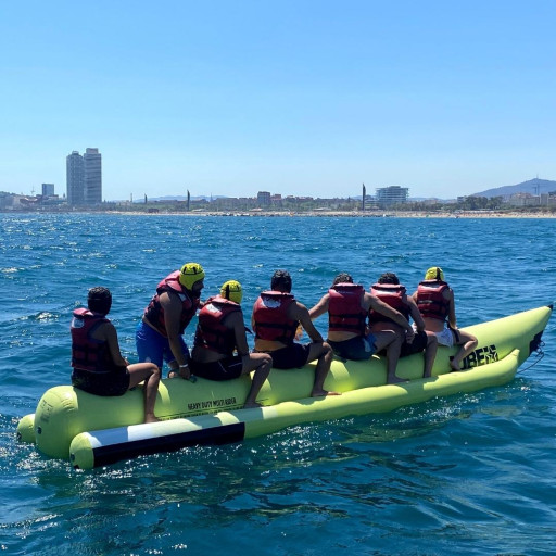 Barcelona-Banana Boat-1