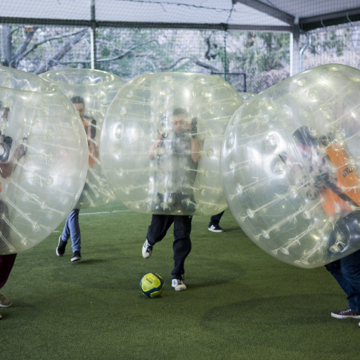 Manchester-Bubble Football - 1 h-1
