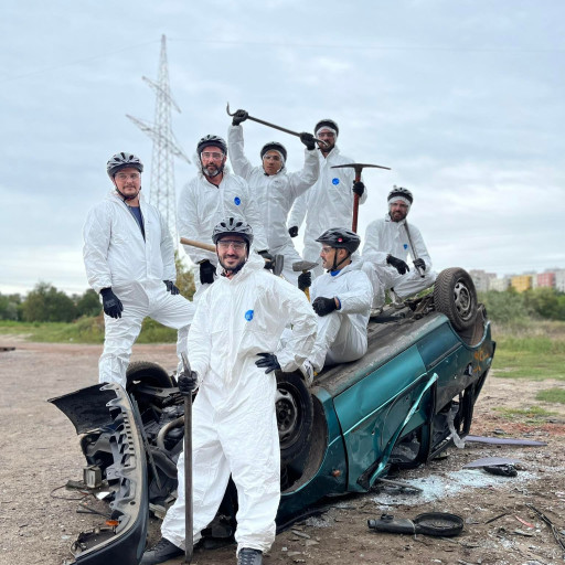 Budapest-Car Smashing-1